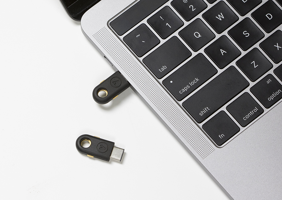 yubikey-plugged-in.jpg